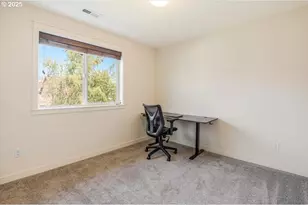 966 E 15th St, Lafayette, OR 97127 - Photo 31