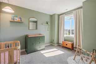 966 E 15th St, Lafayette, OR 97127 - Photo 29