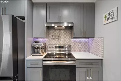 1020 SE 113th Ave, Portland, OR 97216 - Photo 17