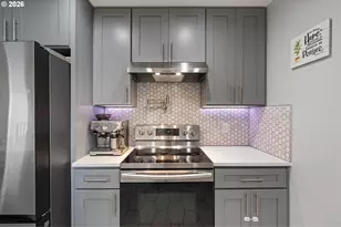 1020 SE 113th Ave, Portland, OR 97216 - Photo 17