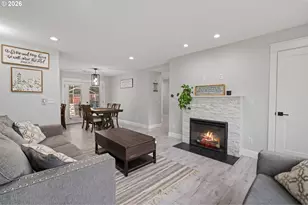 1020 SE 113th Ave, Portland, OR 97216 - Photo 11