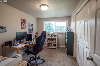 76377 Mosby Creek Rd, Cottage Grove, OR 97424 - Photo 17