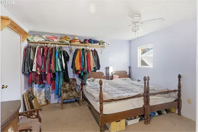 16901 SE Ivon St, Portland, OR 97236 - Photo 31