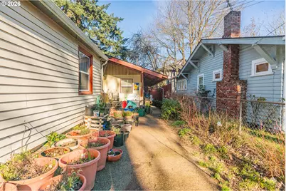 16901 SE Ivon St, Portland, OR 97236 - Photo 41