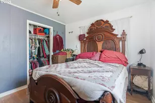 16901 SE Ivon St, Portland, OR 97236 - Photo 19