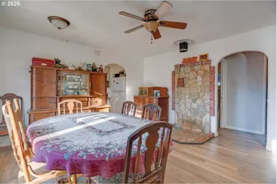 16901 SE Ivon St, Portland, OR 97236 - Photo 7
