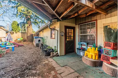 16901 SE Ivon St, Portland, OR 97236 - Photo 35