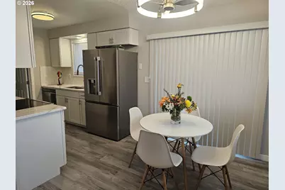 1208 S Pacific Ave, Kelso, WA 98626 - Photo 29