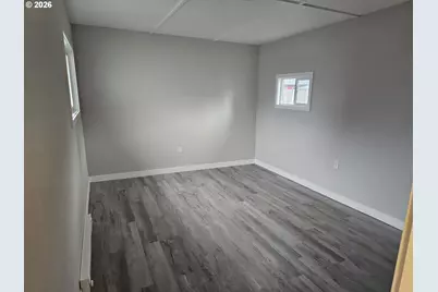 1208 S Pacific Ave, Kelso, WA 98626 - Photo 47