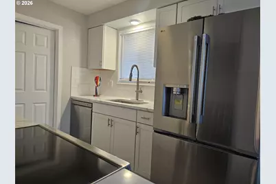 1208 S Pacific Ave, Kelso, WA 98626 - Photo 25