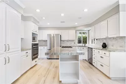 10210 NW Engleman St, Portland, OR 97229 - Photo 5