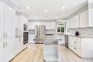 10210 NW Engleman St, Portland, OR 97229 - Photo 5