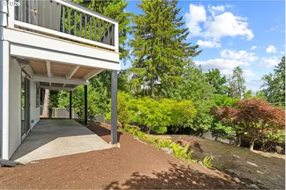 19001 Suncrest Dr, West Linn, OR 97068 - Photo 43