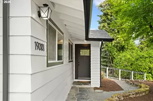 19001 Suncrest Dr, West Linn, OR 97068 - Photo 3
