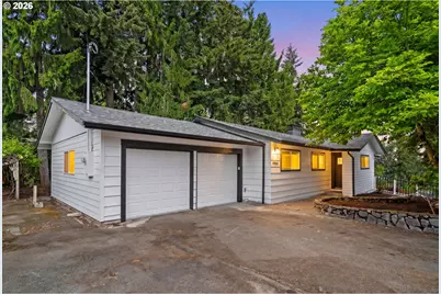 19001 Suncrest Dr, West Linn, OR 97068 - Photo 1