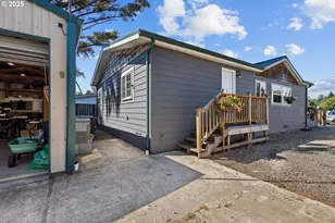 8365 Stark St, Rockaway Beach, OR 97136 - Photo 9