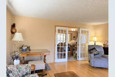 115 Holly Park St, Longview, WA 98632 - Photo 3