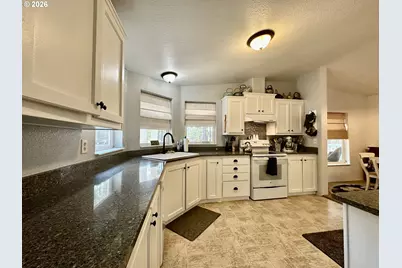 215 E Ponderosa Dr, Goldendale, WA 98620 - Photo 23