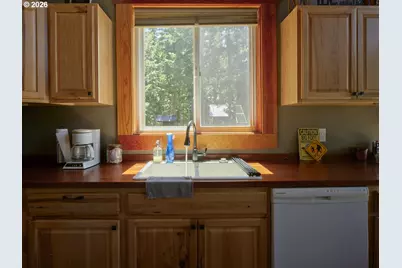 502 Loowit Ln, Cougar, WA 98616 - Photo 11