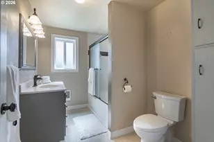 2019 E St, Springfield, OR 97477 - Photo 23