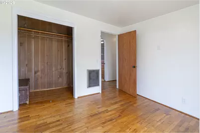 2019 E St, Springfield, OR 97477 - Photo 19