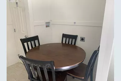 334 E 5th Ave, Riddle, OR 97469 - Photo 5