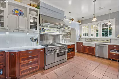 3574 E Burnside St, Portland, OR 97214 - Photo 15