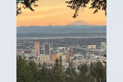 3100 SW Fairmount Blvd, Portland, OR 97239 - Photo 3