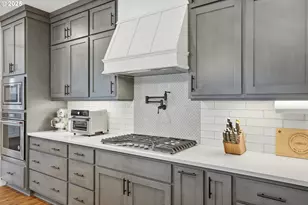 8211 NE 168th Place, Vancouver, WA 98682 - Photo 9