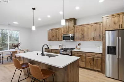 3420 SE 6th Ave, Battle Ground, WA 98604 - Photo 5