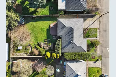 404 NE 108th Ave, Portland, OR 97220 - Photo 35