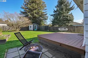 404 NE 108th Ave, Portland, OR 97220 - Photo 31