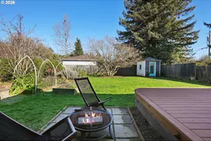 404 NE 108th Ave, Portland, OR 97220 - Photo 29