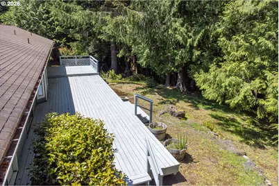 60 Seagrove Pl, Lincoln City, OR 97367 - Photo 13