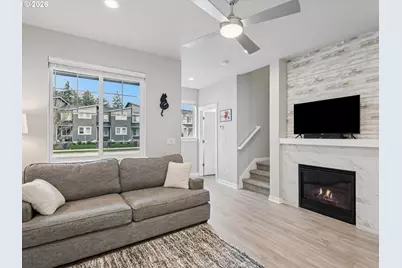 4023 SE Century Blvd, Hillsboro, OR 97123 - Photo 5