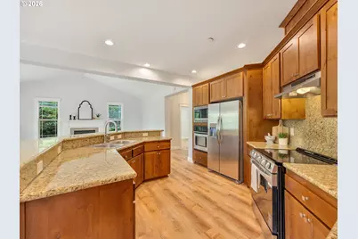 35650 Montrose Ct, Astoria, OR 97103 - Photo 15