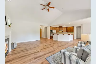 35650 Montrose Ct, Astoria, OR 97103 - Photo 11