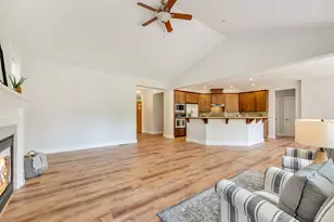 35650 Montrose Ct, Astoria, OR 97103 - Photo 11