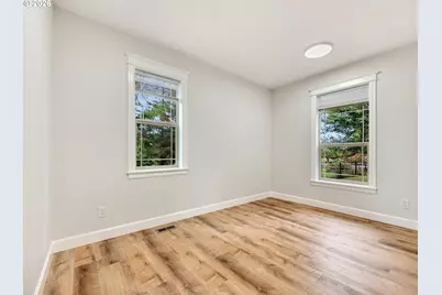 35650 Montrose Ct, Astoria, OR 97103 - Photo 5