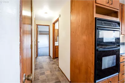 1783 Graham Dr, Eugene, OR 97405 - Photo 21