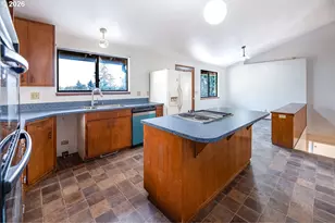 1783 Graham Dr, Eugene, OR 97405 - Photo 17