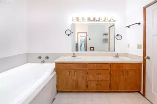 1783 Graham Dr, Eugene, OR 97405 - Photo 29