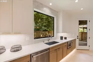 990 Lund St, Lake Oswego, OR 97034 - Photo 17