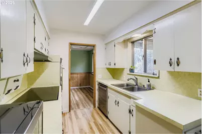 2203 SE 184th Ave, Portland, OR 97233 - Photo 13