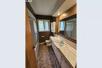 2203 SE 184th Ave, Portland, OR 97233 - Photo 21