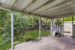 2203 SE 184th Ave, Portland, OR 97233 - Photo 37