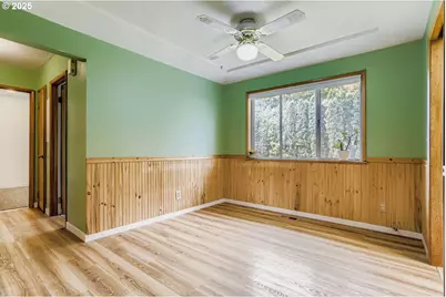 2203 SE 184th Ave, Portland, OR 97233 - Photo 9