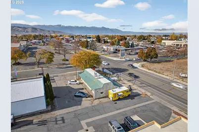 975 Campbell St, Baker City, OR 97814 - Photo 13
