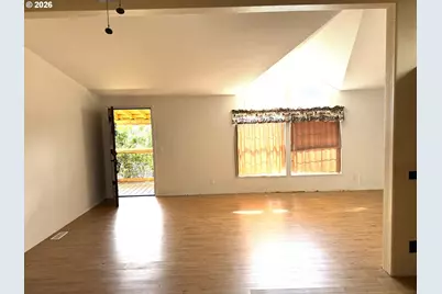 375 Metlako Way #6, Columbia City, OR 97018 - Photo 3