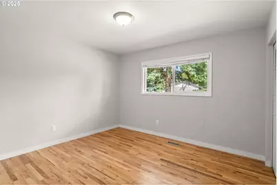12530 SW Brookside Ave, Portland, OR 97223 - Photo 9